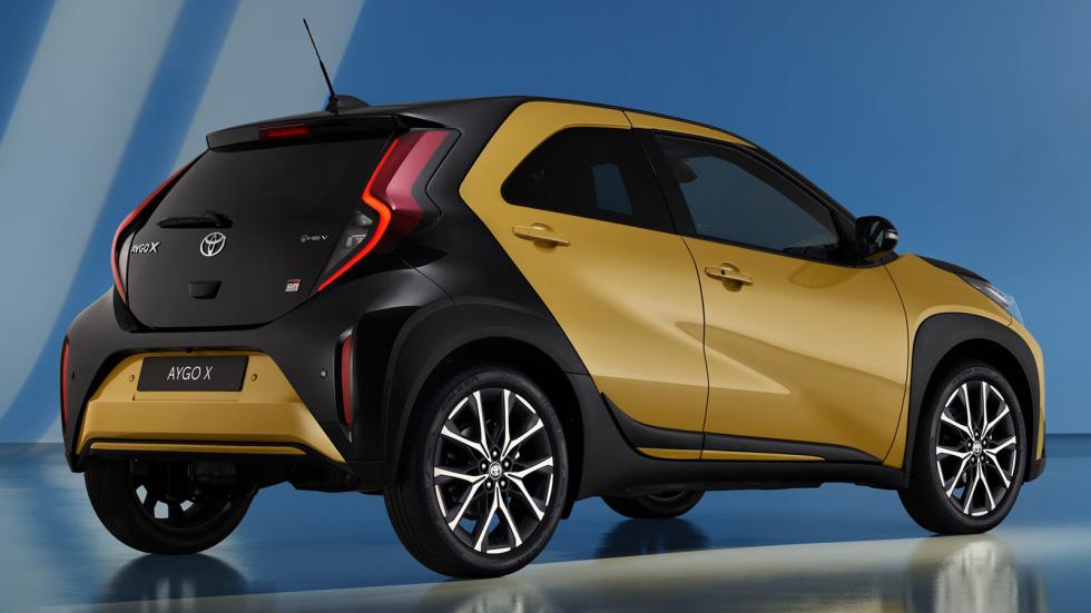 Το Toyota Aygo X ανανεώθηκε και έγινε υβριδικό!